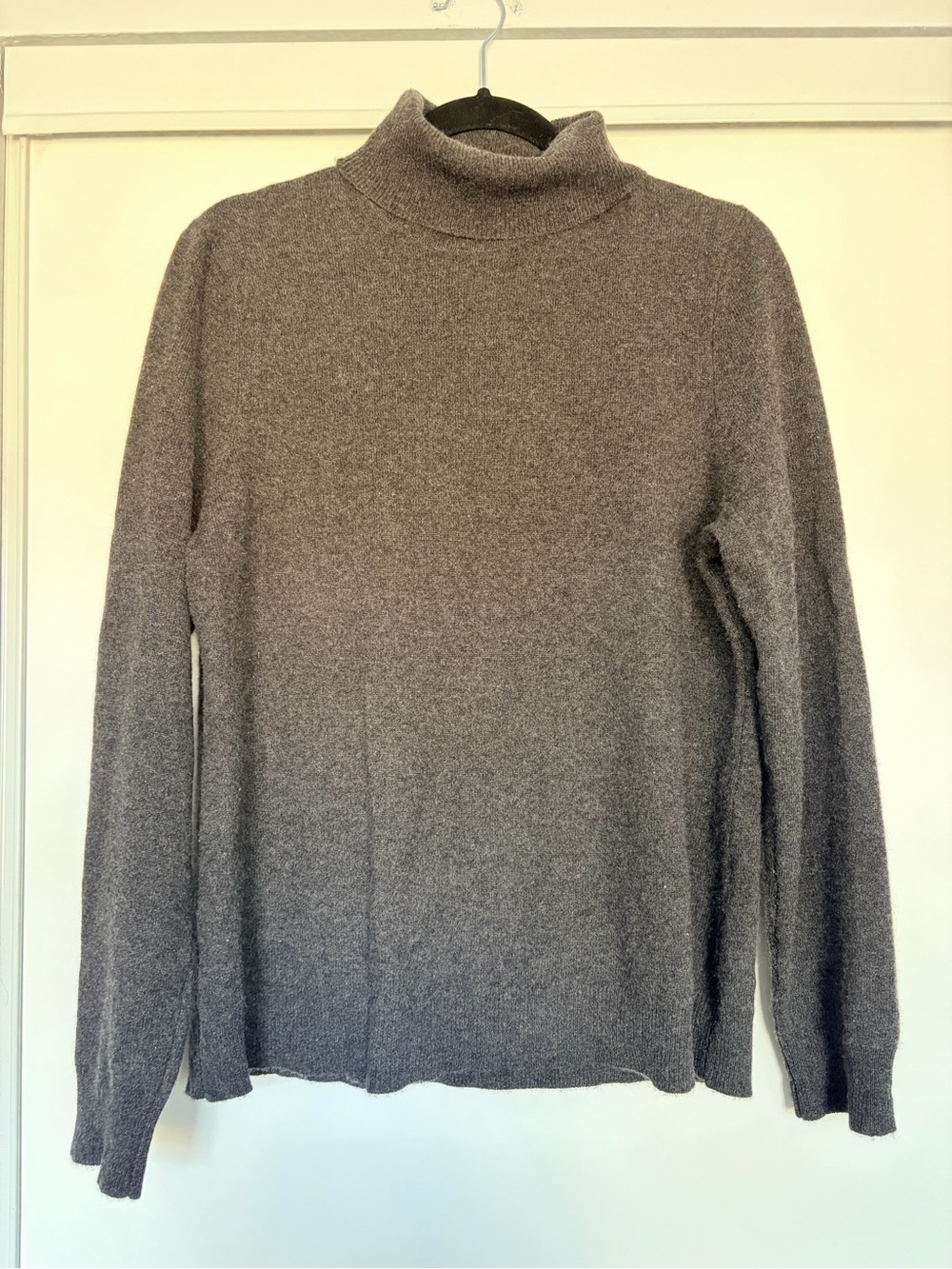 Lord & Taylor Women's Grey Cashmere Turtleneck Sweater Size XL